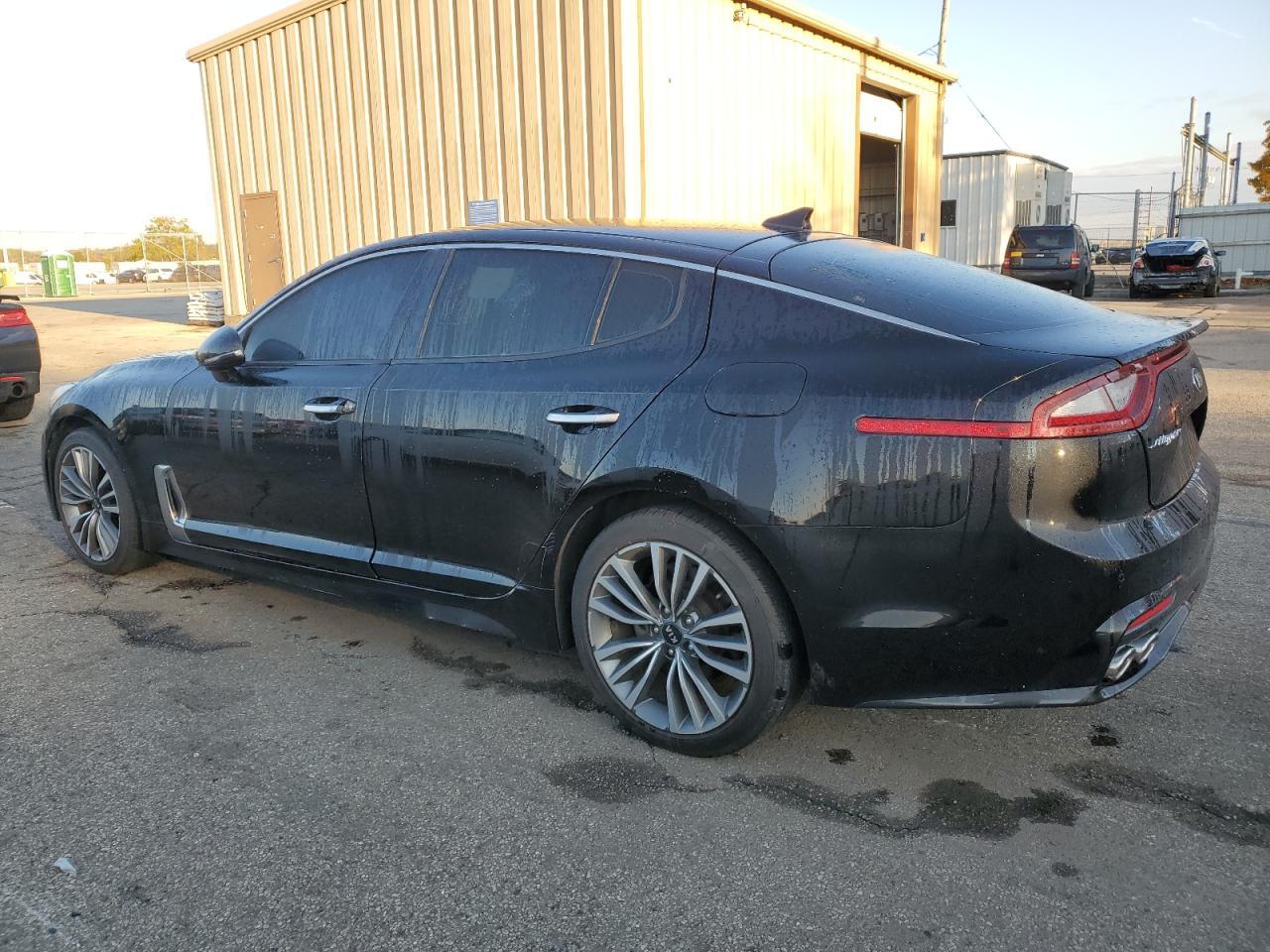 2019 Kia Stinger - Фото 2