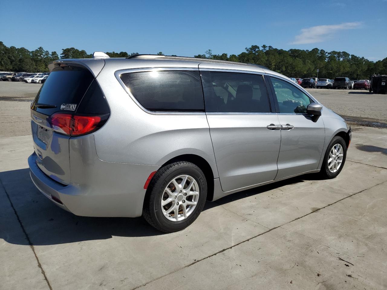 2020 Chrysler Voyager Lxi - Image 3