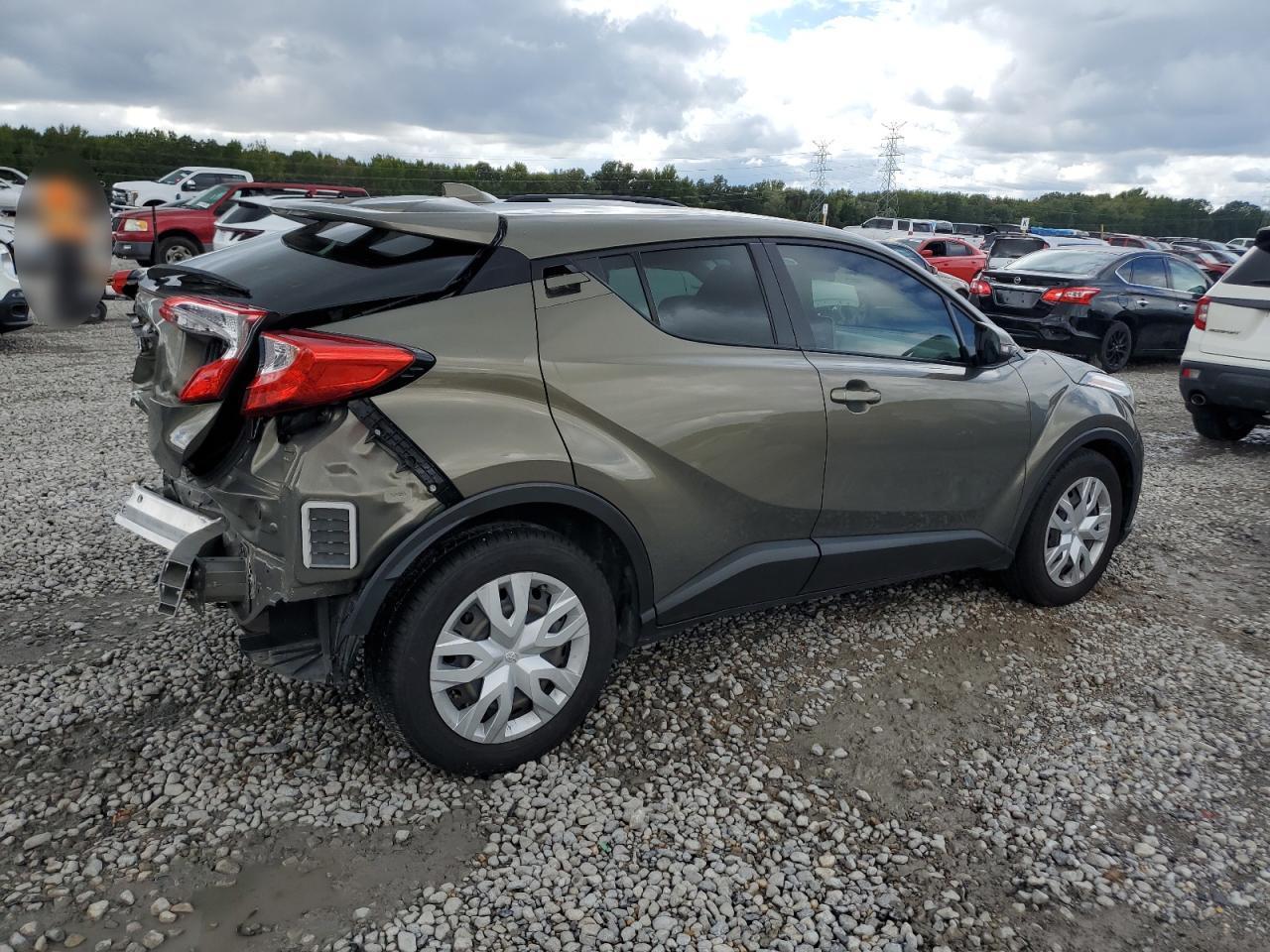 2021 Toyota C-Hr Xle - Image 3
