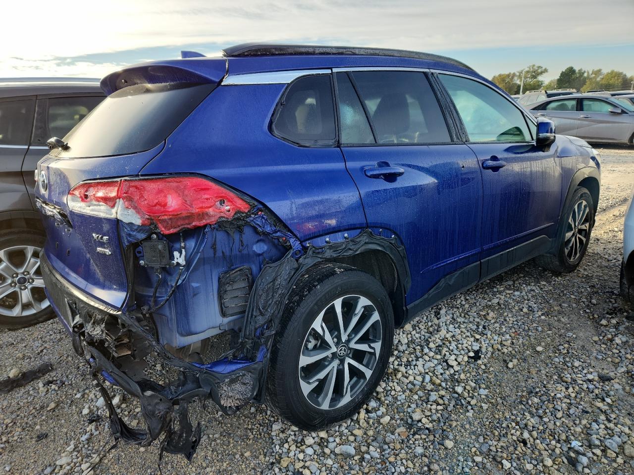 2024 Toyota Corolla Cross Xle - Фото 3