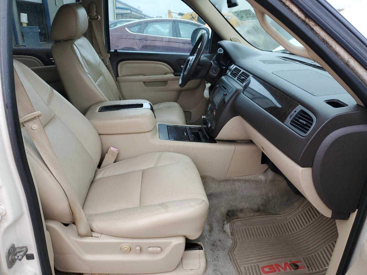 2012 GMC Yukon Denali - Фото 7