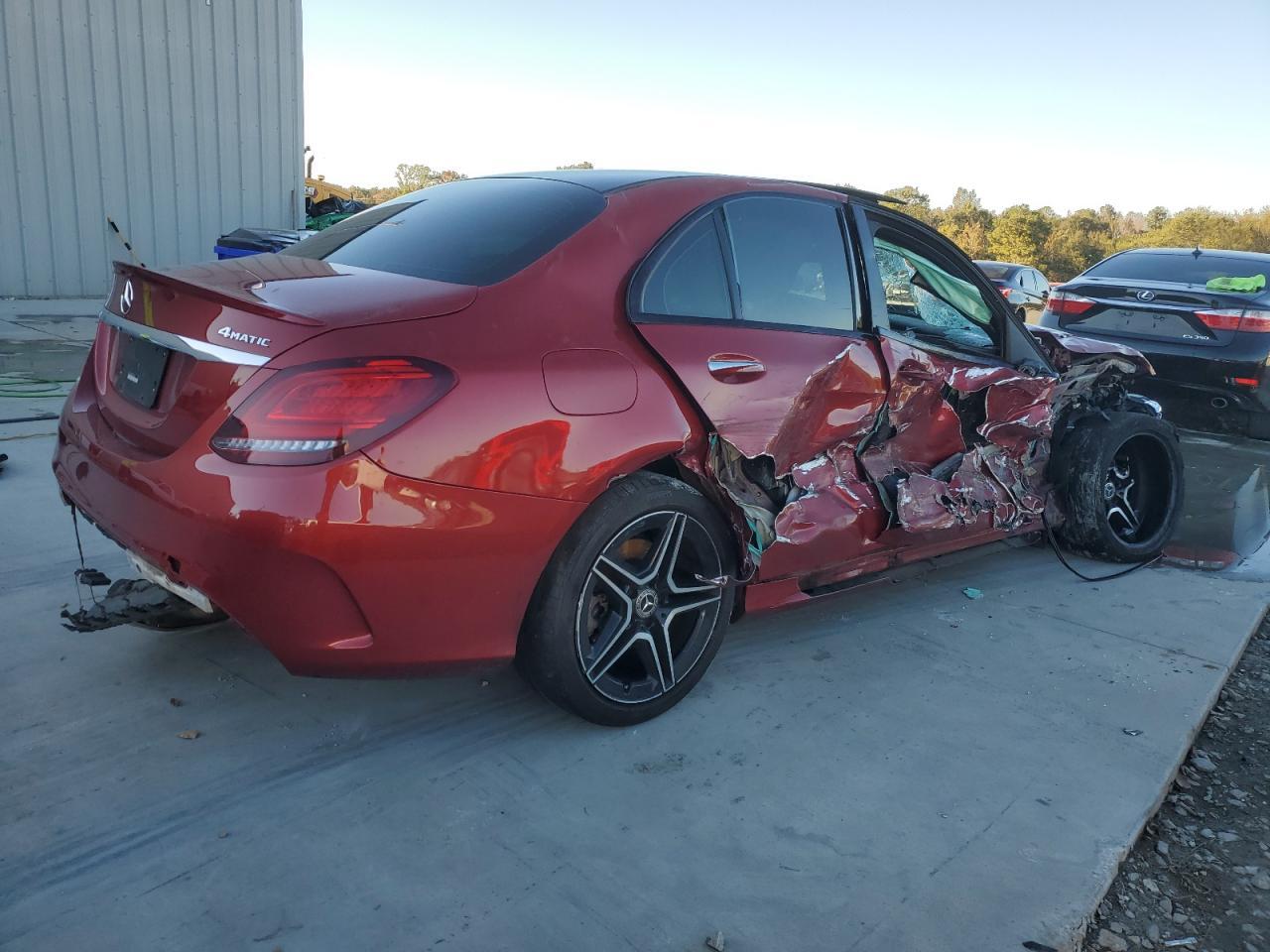 2020 Mercedes-Benz C 300 4Matic - Фото 3