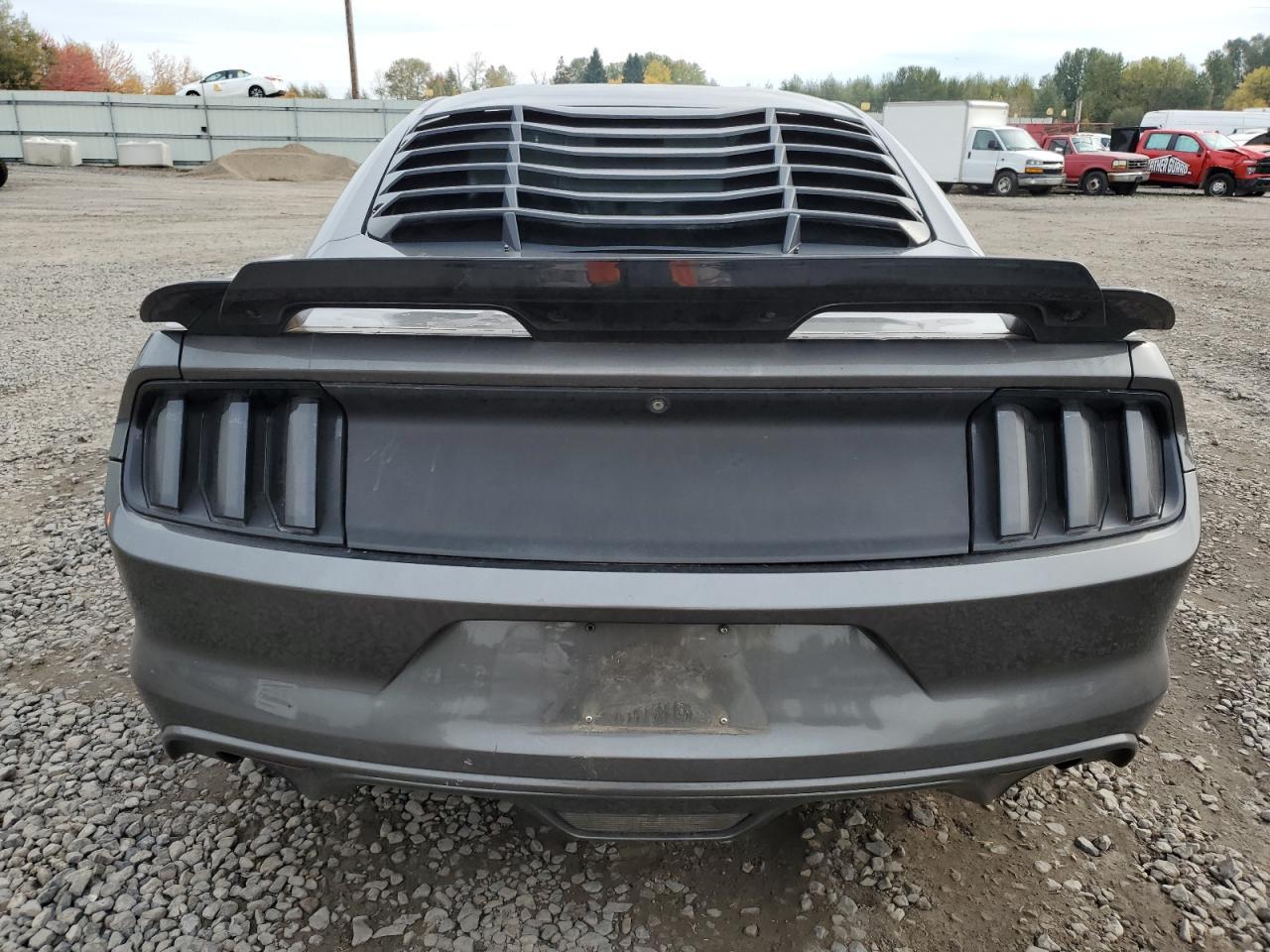 2015 Ford Mustang - Image 6