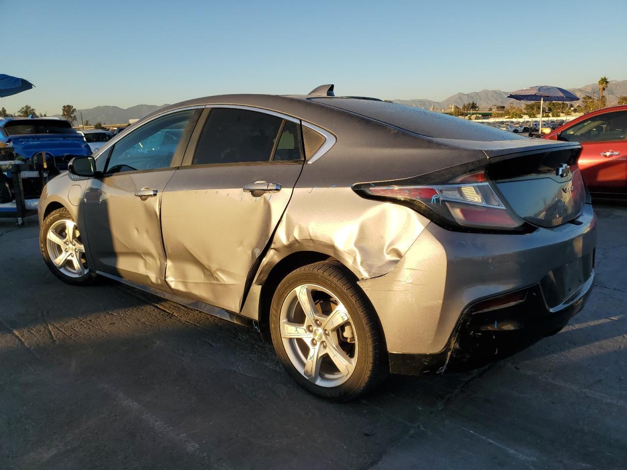2018 Chevrolet Volt Lt - Фото 2