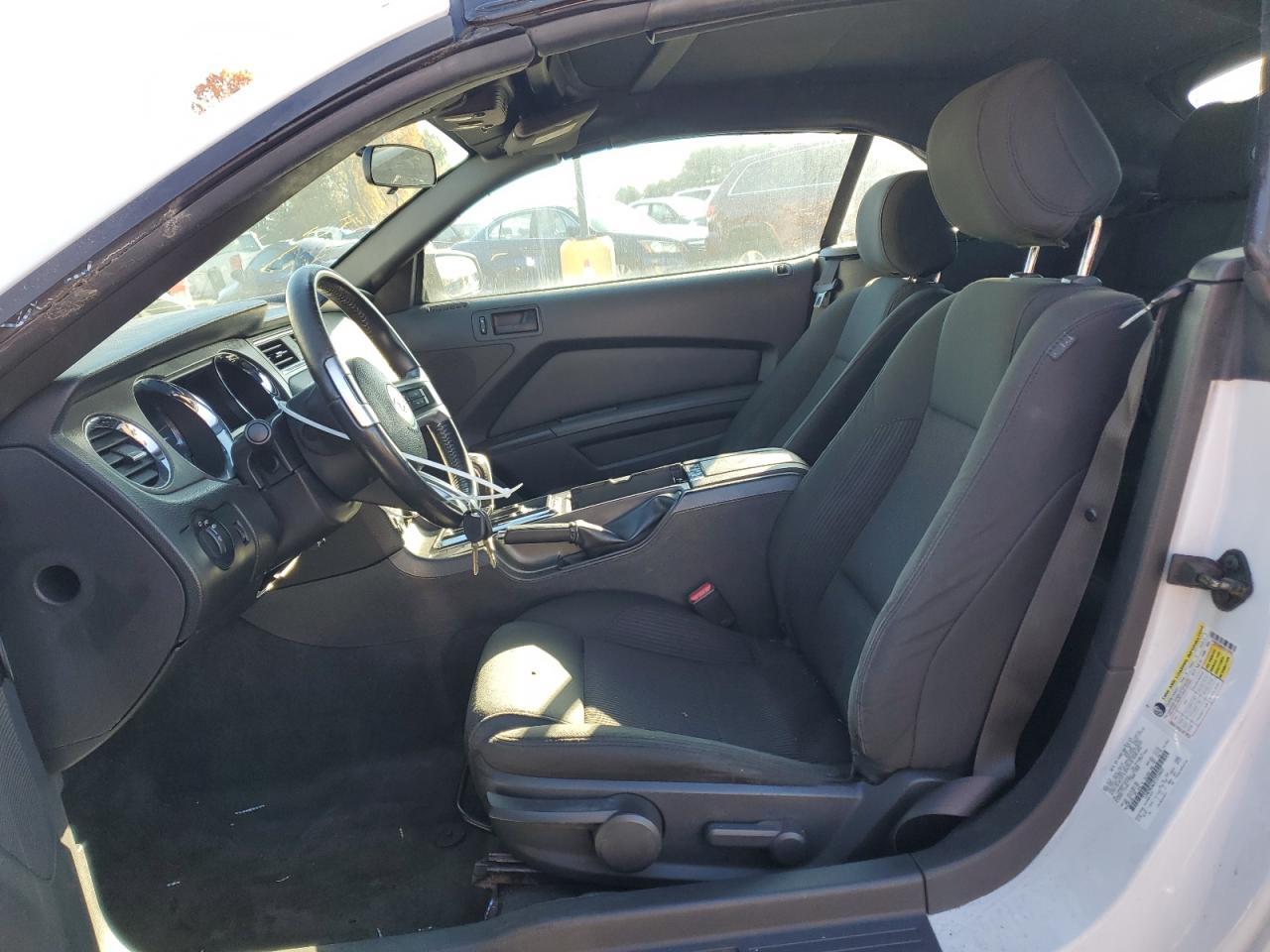 2014 Ford Mustang - Фото 7