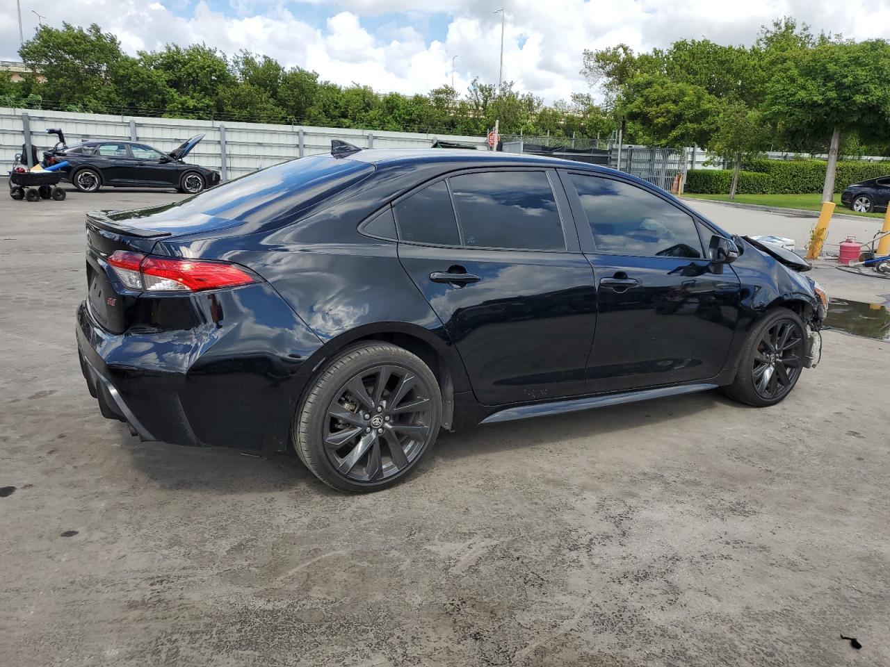 2023 Toyota Corolla Se - Фото 3