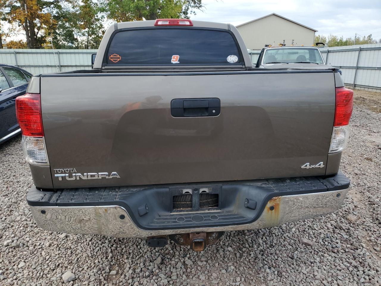2010 Toyota Tundra Crewmax Limited - Image 6