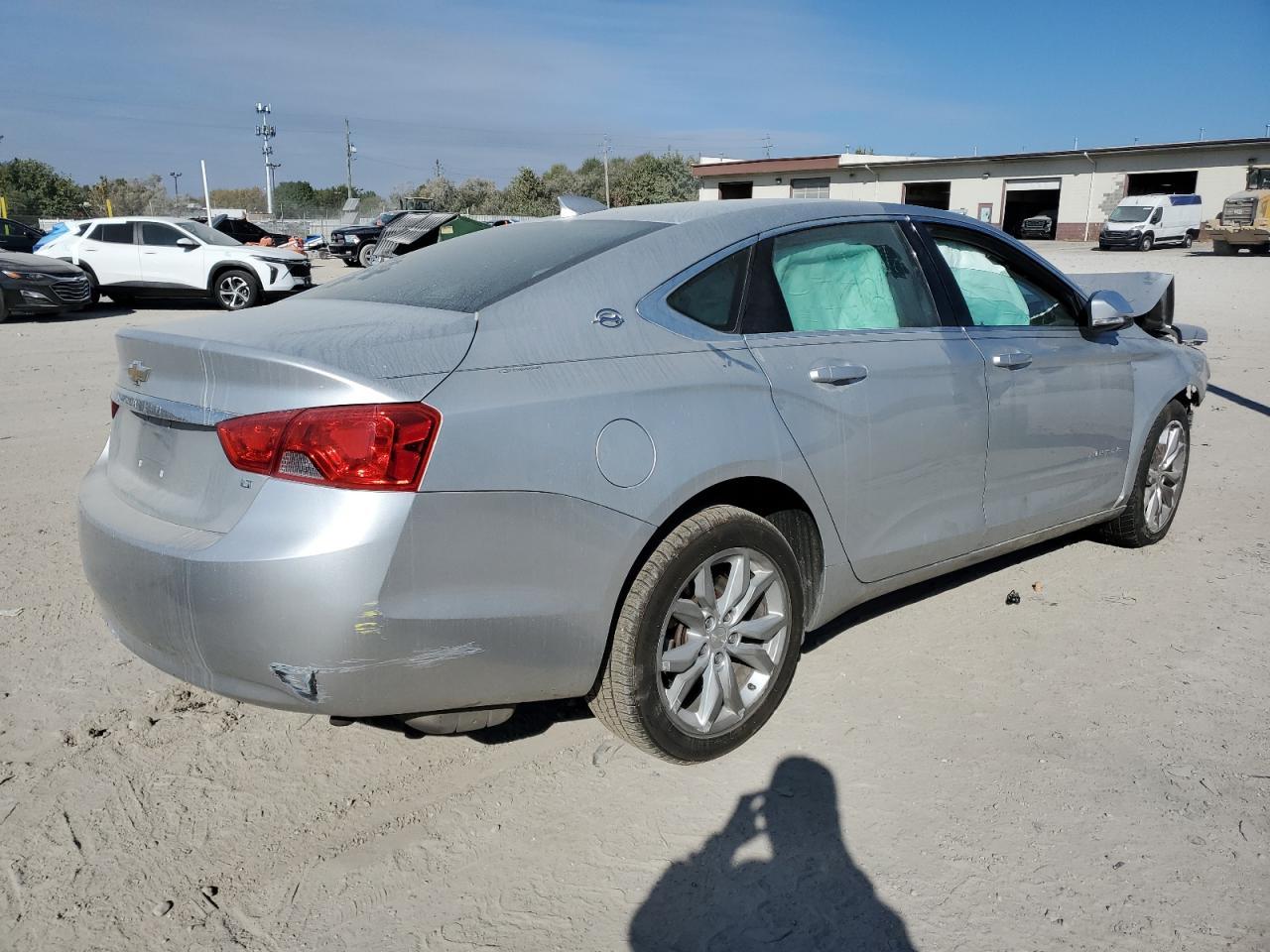 2017 Chevrolet Impala Lt - Фото 3
