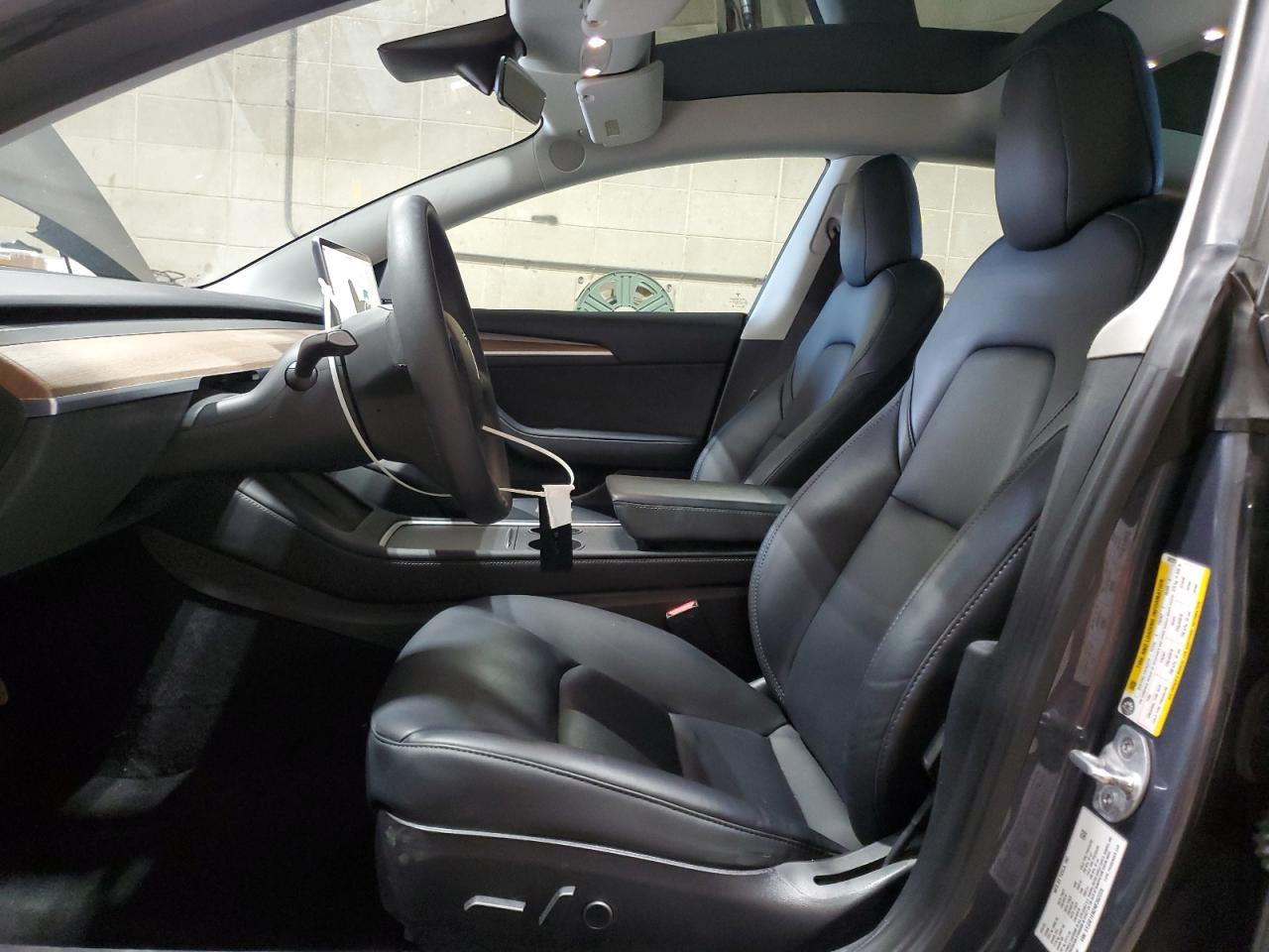 2022 Tesla Model 3 - Фото 7