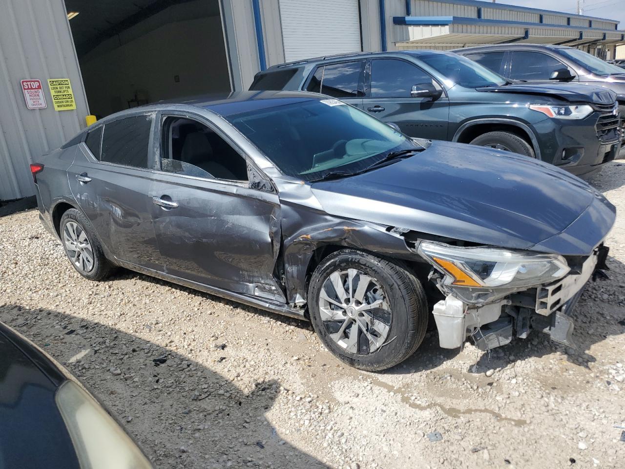 2019 Nissan Altima 2.5 S - Фото 4