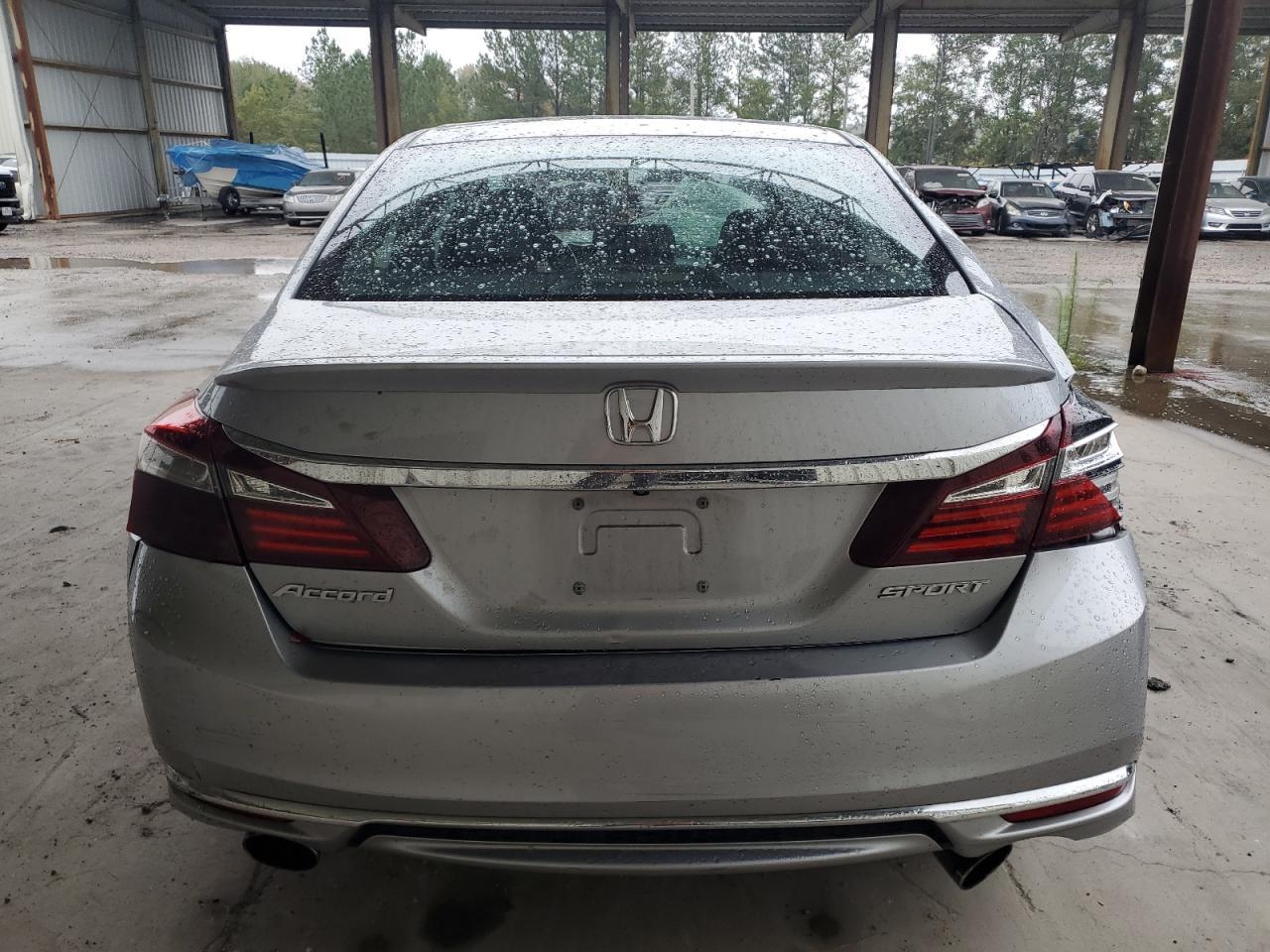 2017 Honda Accord Sport - Image 6