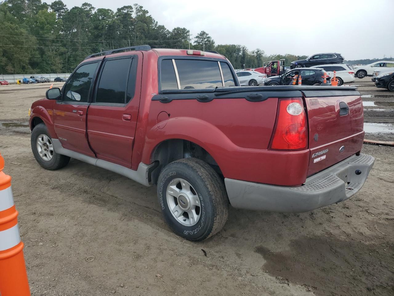 2002 Ford Explorer Sport Trac - Фото 2