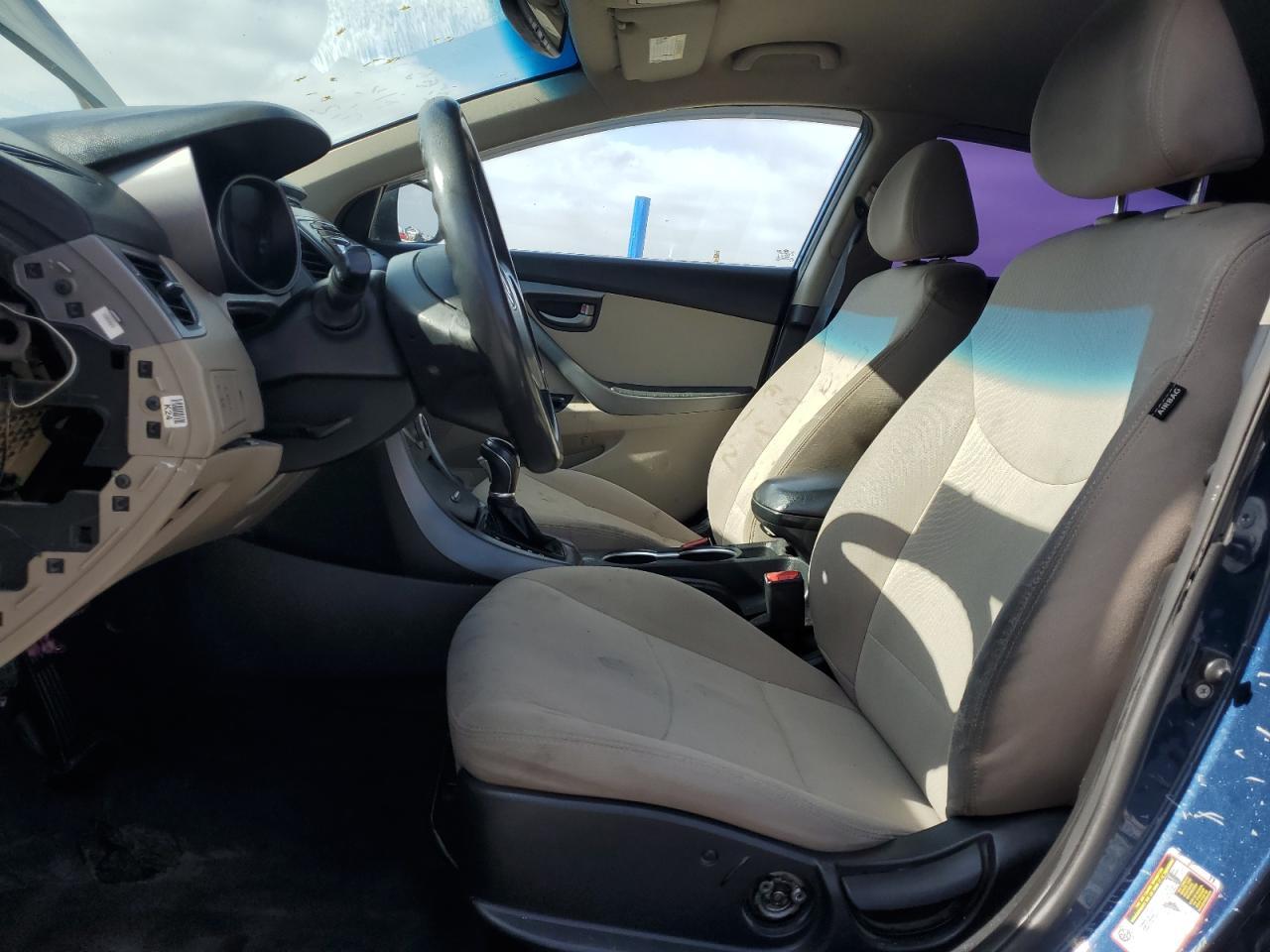 2016 Hyundai Elantra Se - Фото 7