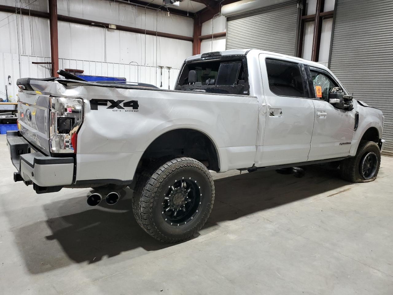 2019 Ford F250 Super Duty - Фото 3