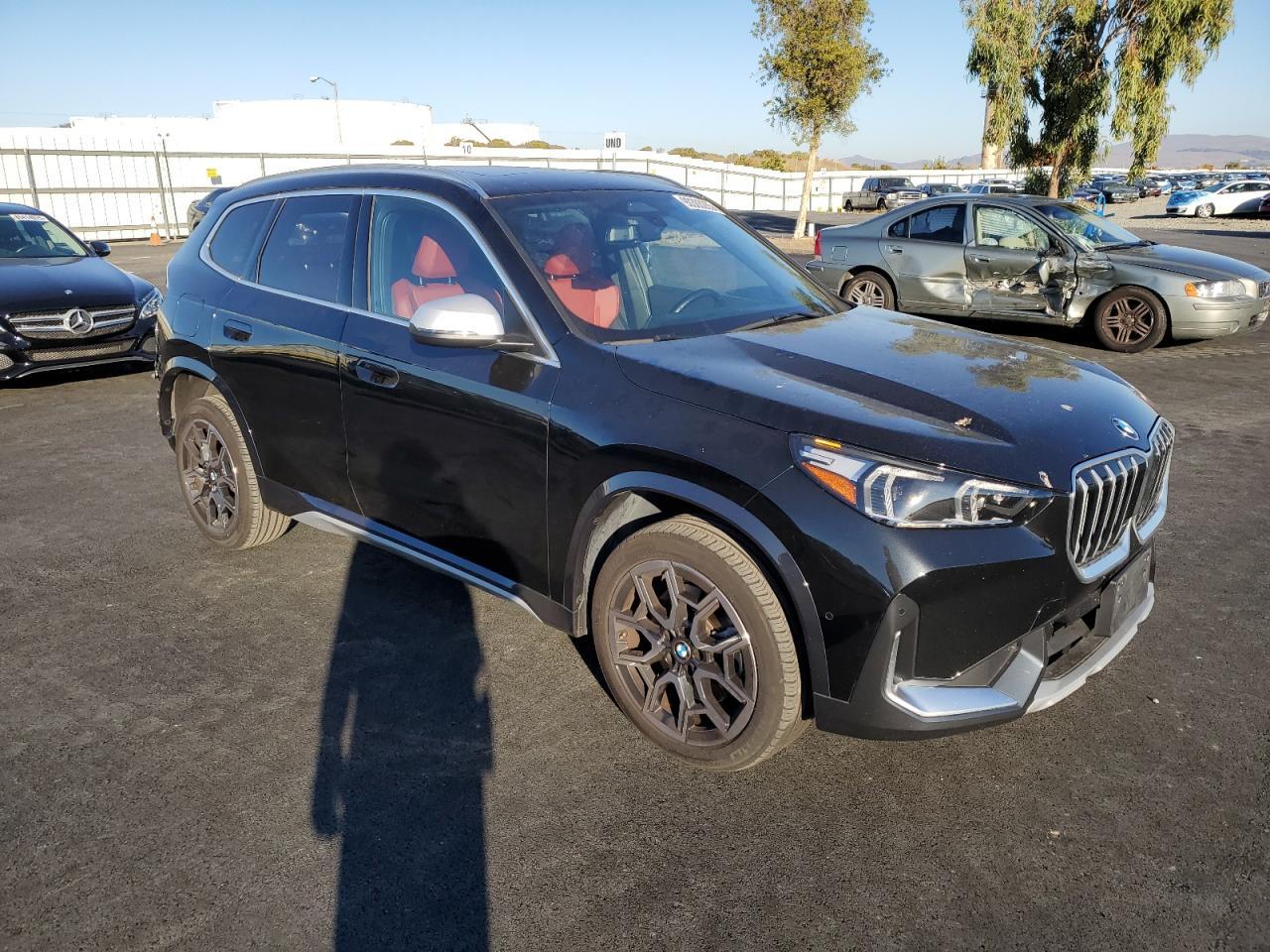 2023 BMW X1 xDrive28I - Image 4