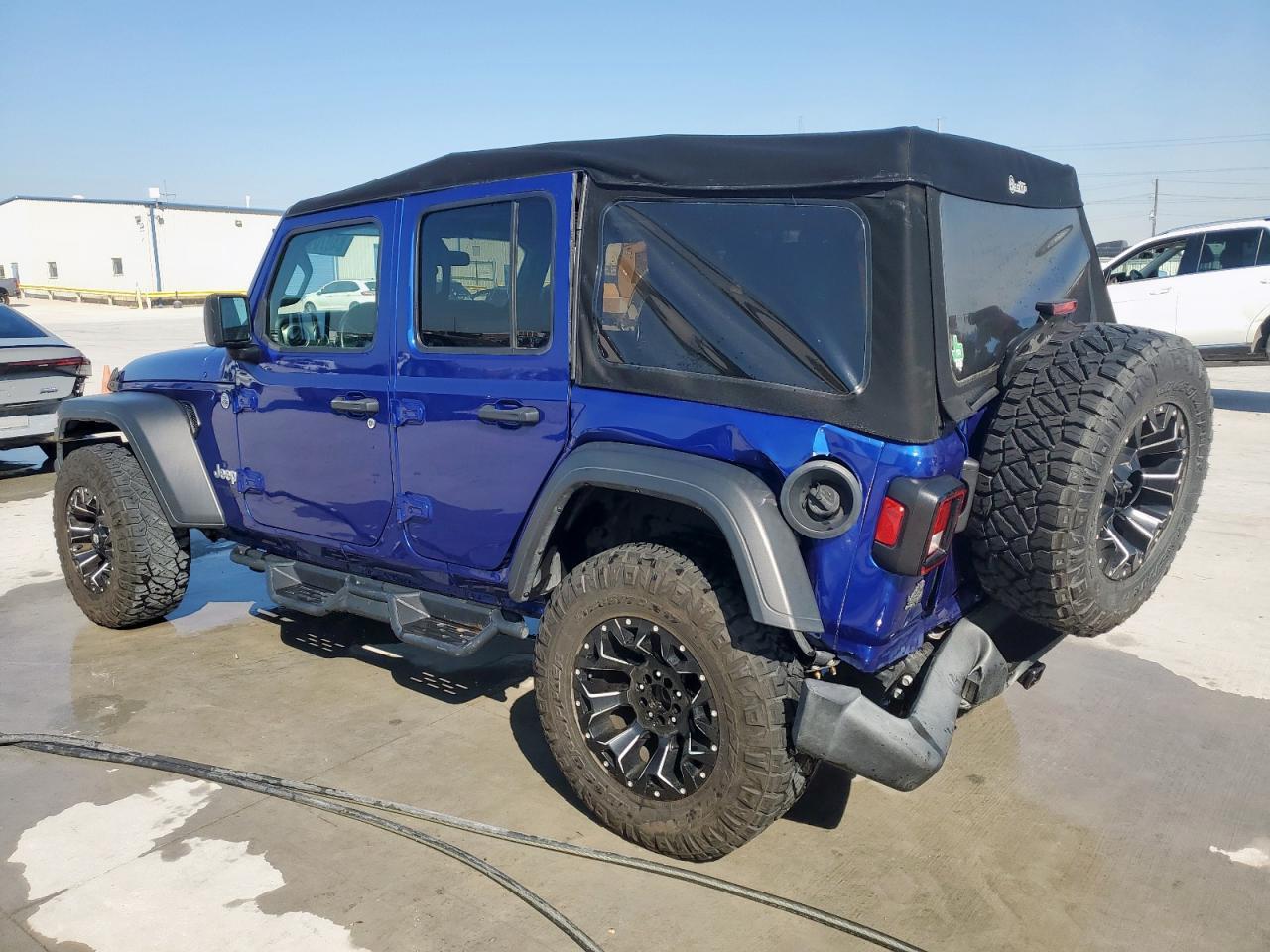 2020 Jeep Wrangler Unlimited Sport - Фото 2