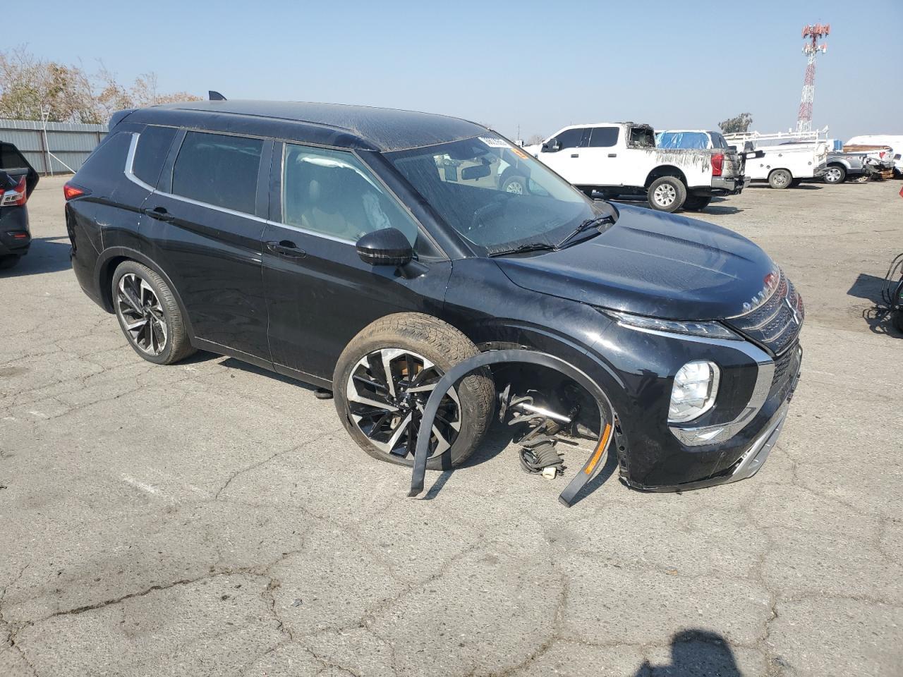 2022 Mitsubishi Outlander Se - Image 4