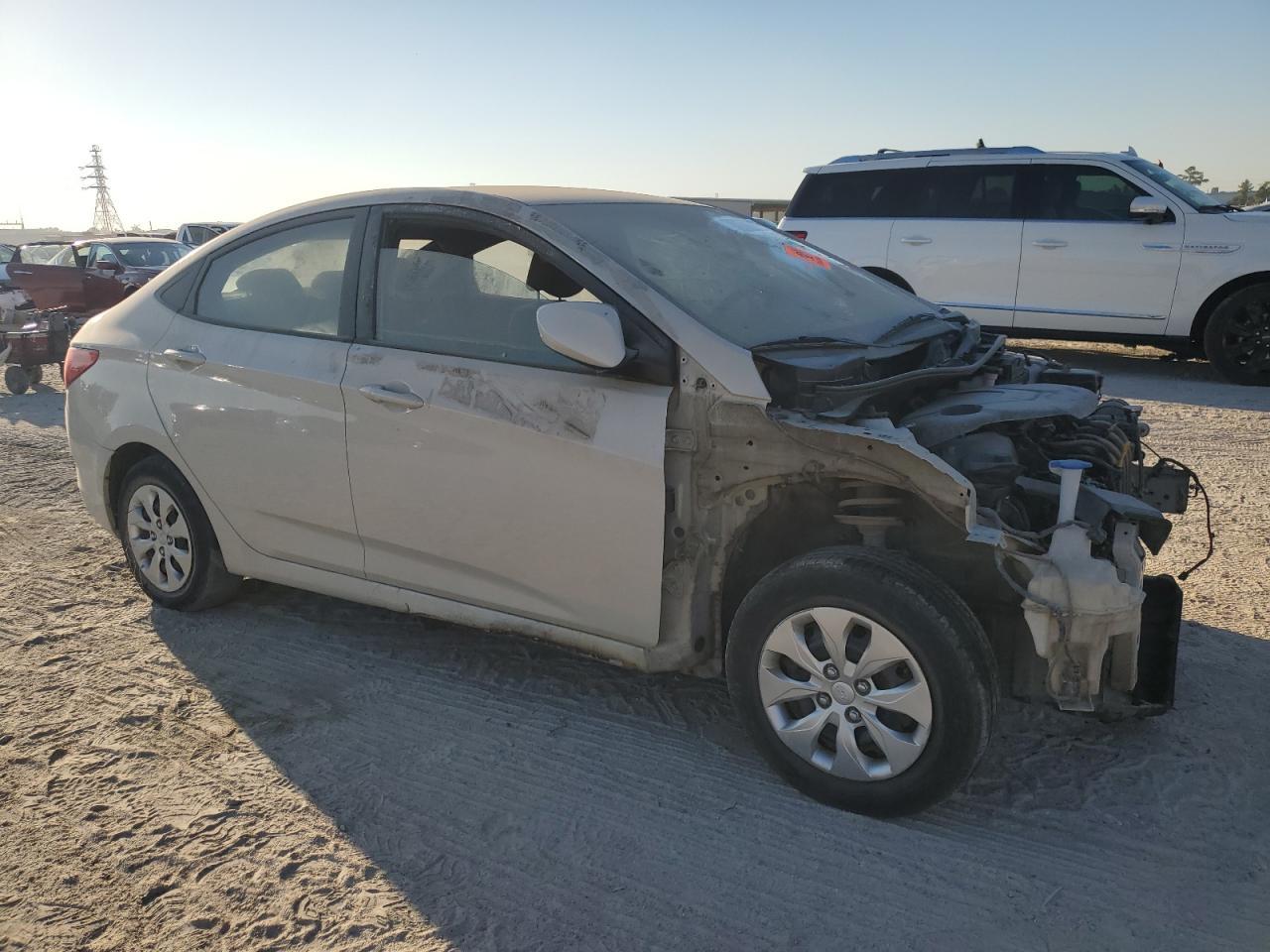 2016 Hyundai Accent Se - Фото 4