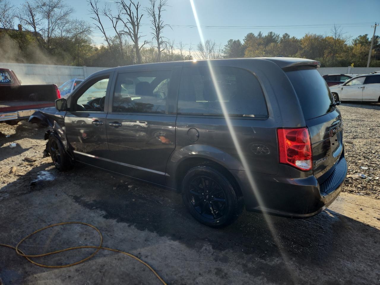 2019 Dodge Grand Caravan Se - Image 2
