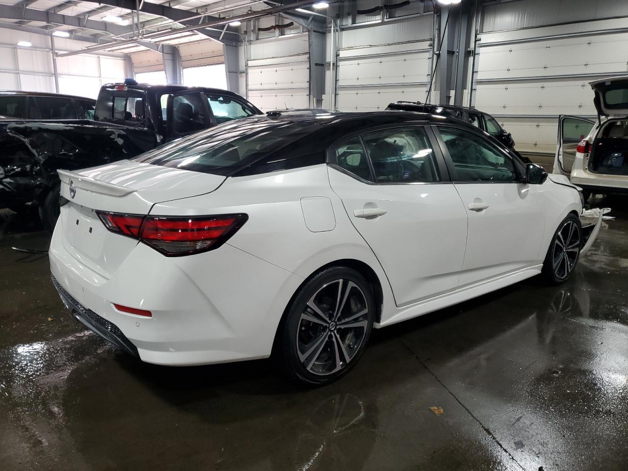 2020 Nissan Sentra Sr - Image 3