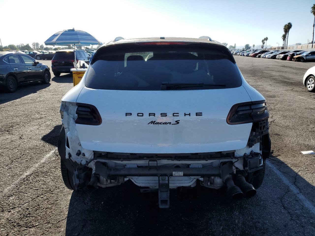 2016 Porsche Macan S - Image 6