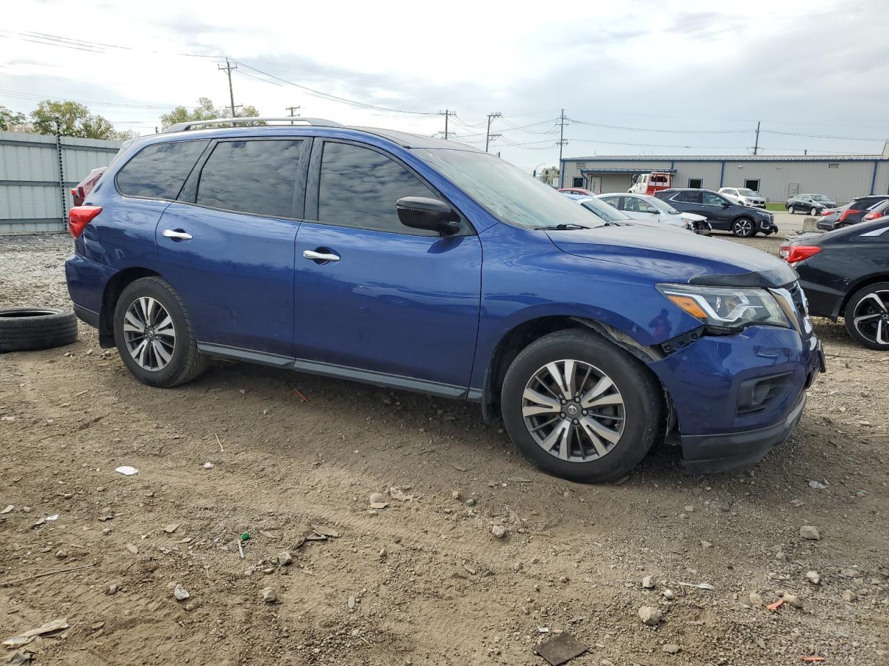 2020 Nissan Pathfinder Platinum - Image 4