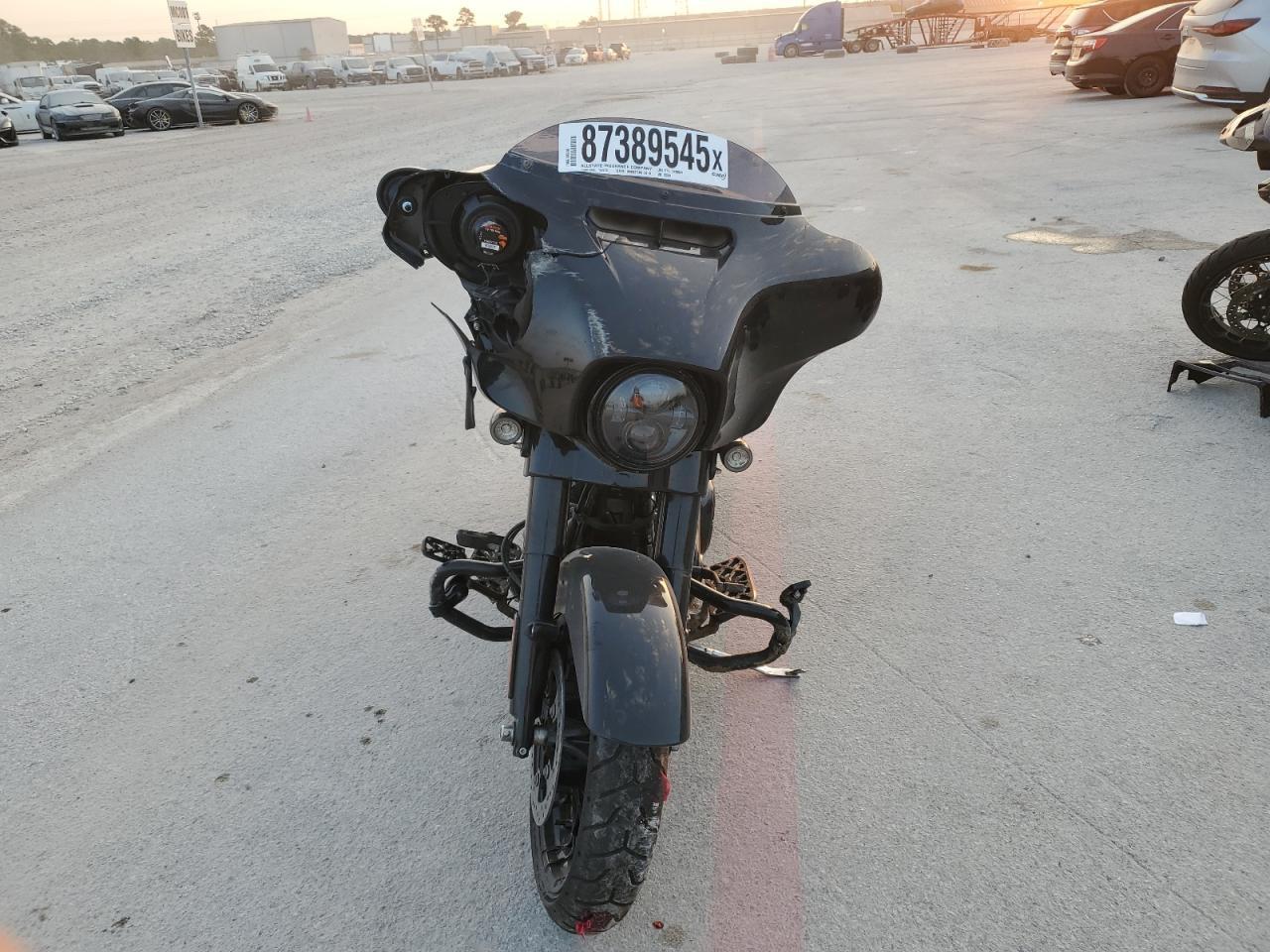 2021 Harley-Davidson Flhxs - Image 2