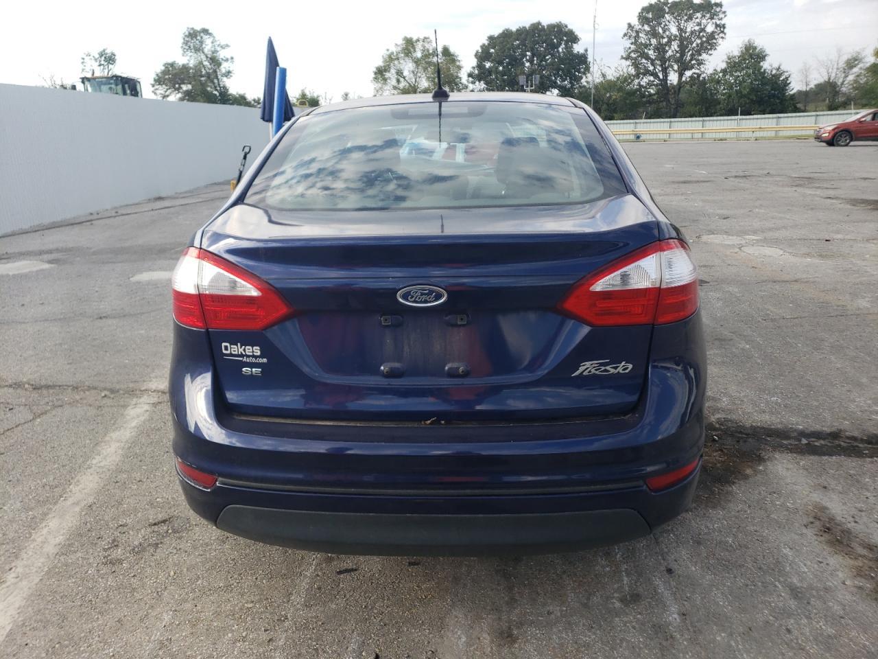 2016 Ford Fiesta Se - Фото 6
