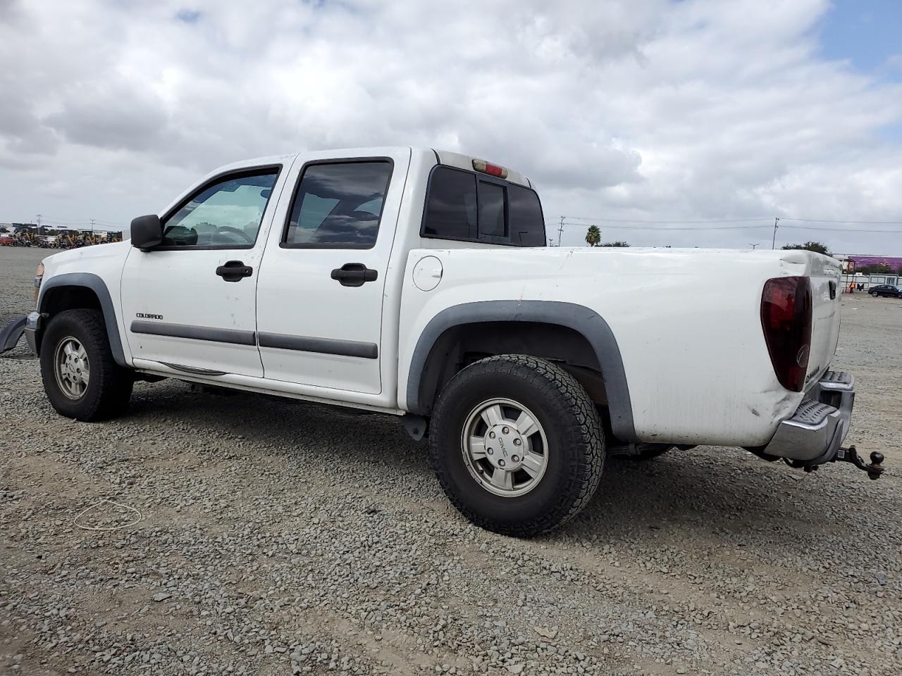 2005 Chevrolet Colorado - Image 2