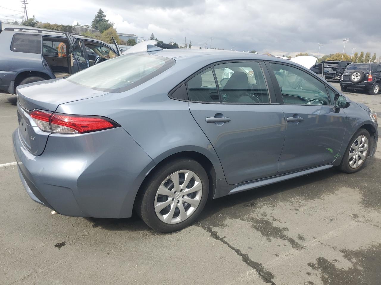 2022 Toyota Corolla Le - Фото 3