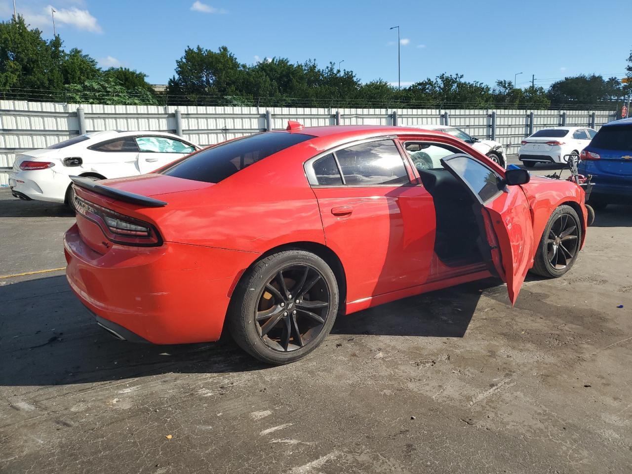 2017 Dodge Charger R/T - Фото 3