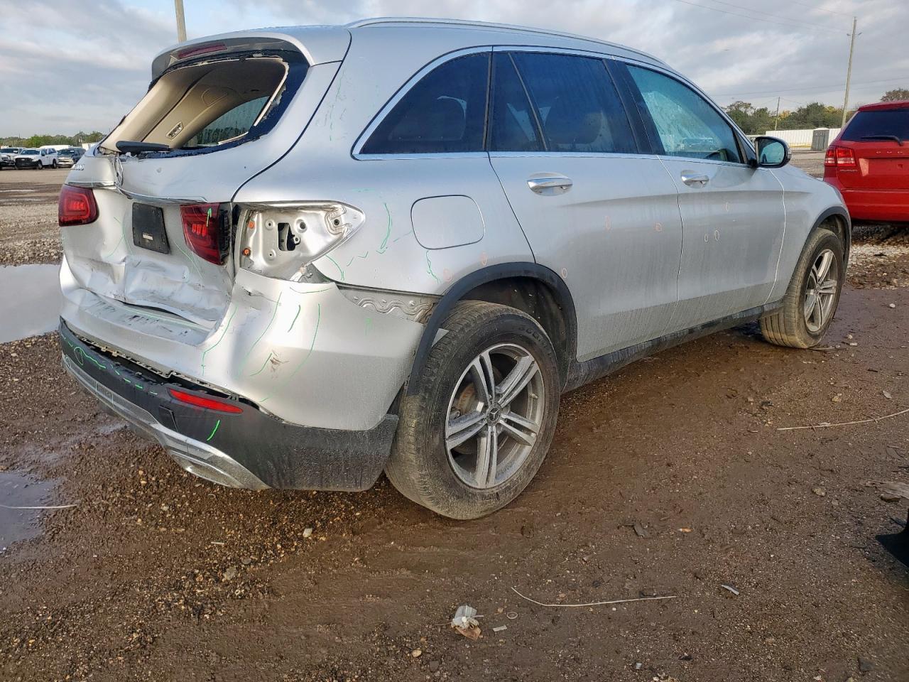 2020 Mercedes-Benz Glc 300 - Image 3