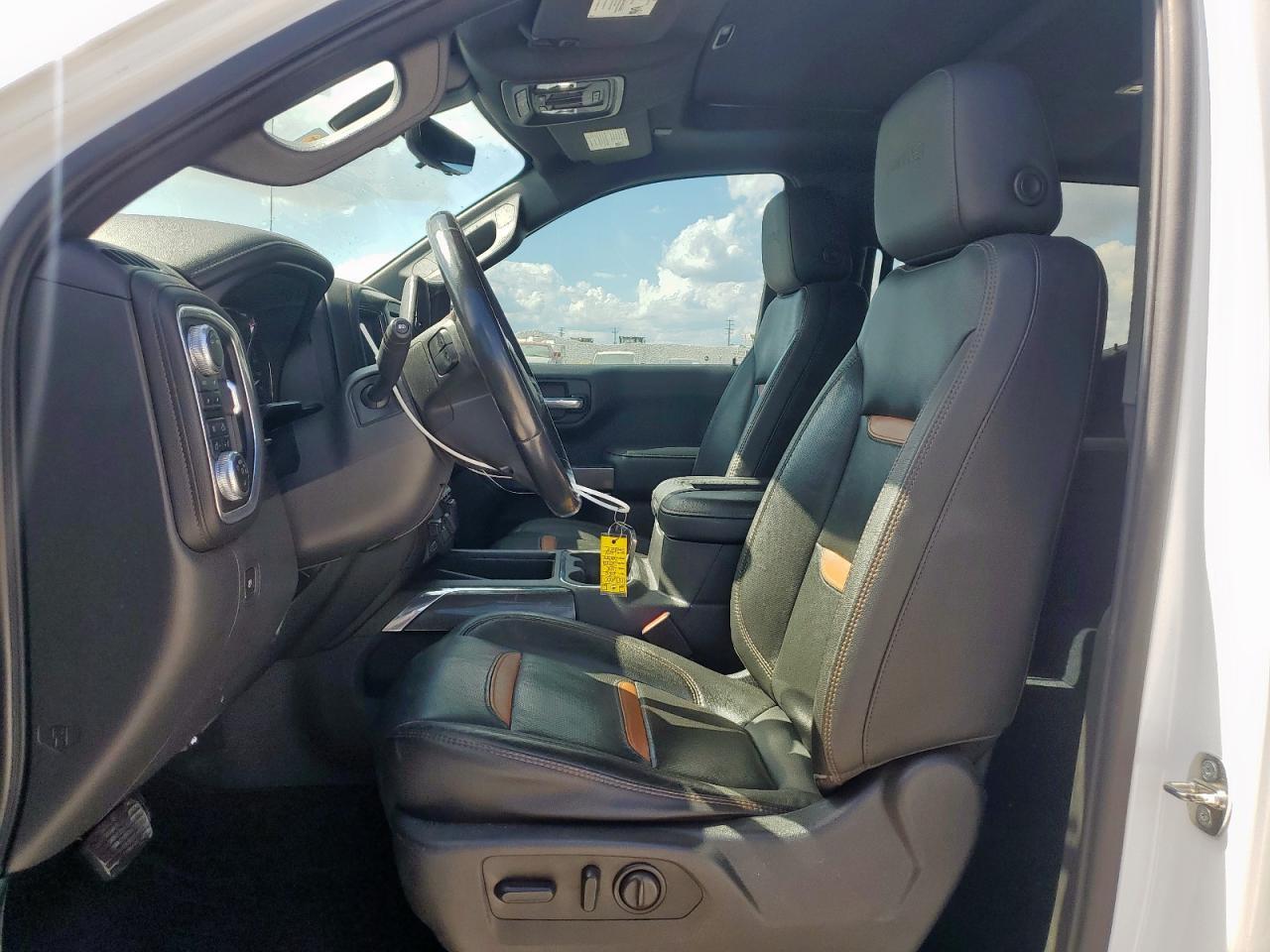 2020 GMC Sierra K1500 At4 - Фото 7