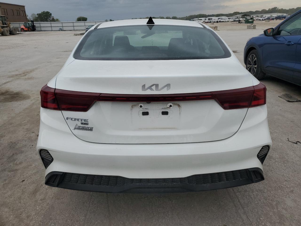 2024 Kia Forte Lx - Фото 6