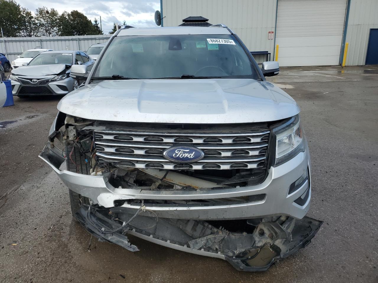 2016 Ford Explorer Limited - Image 5