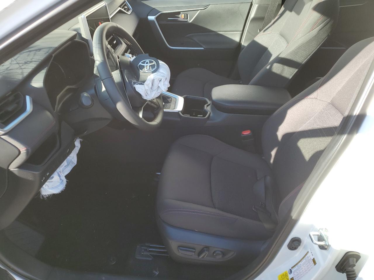 2025 Toyota Rav4 Se - Фото 7