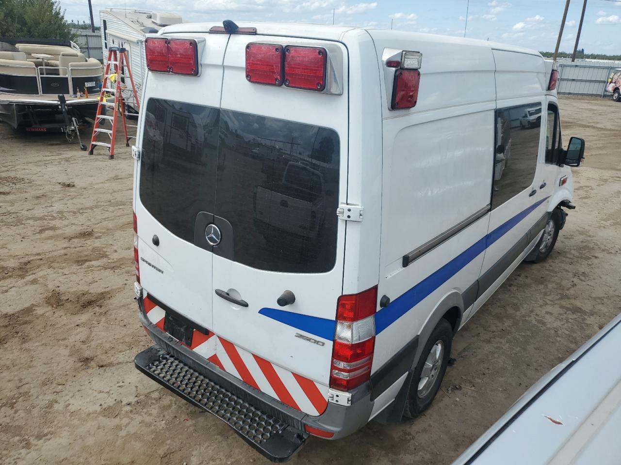 2017 Mercedes-Benz Sprinter 2500 - Фото 3