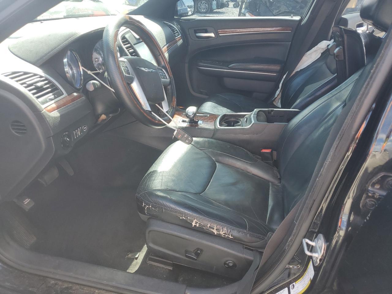 2014 Chrysler 300 - Фото 7