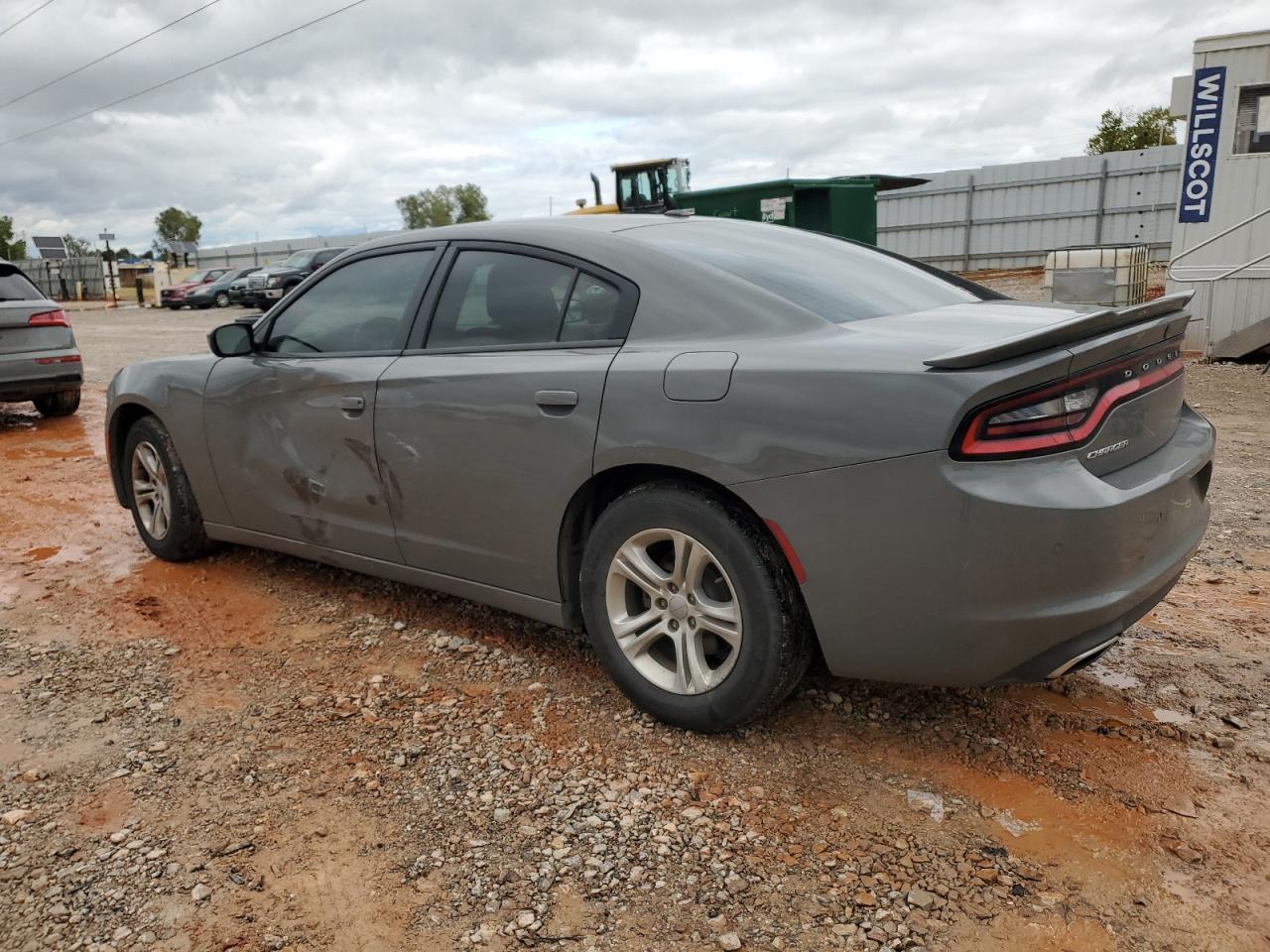 2019 Dodge Charger Sxt - Image 2