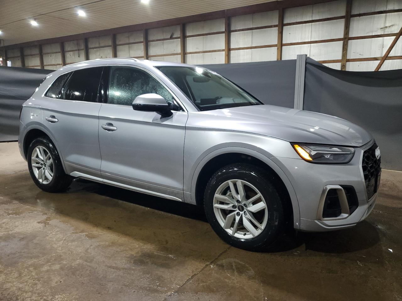 2023 Audi Q5 Premium 45 - Image 4