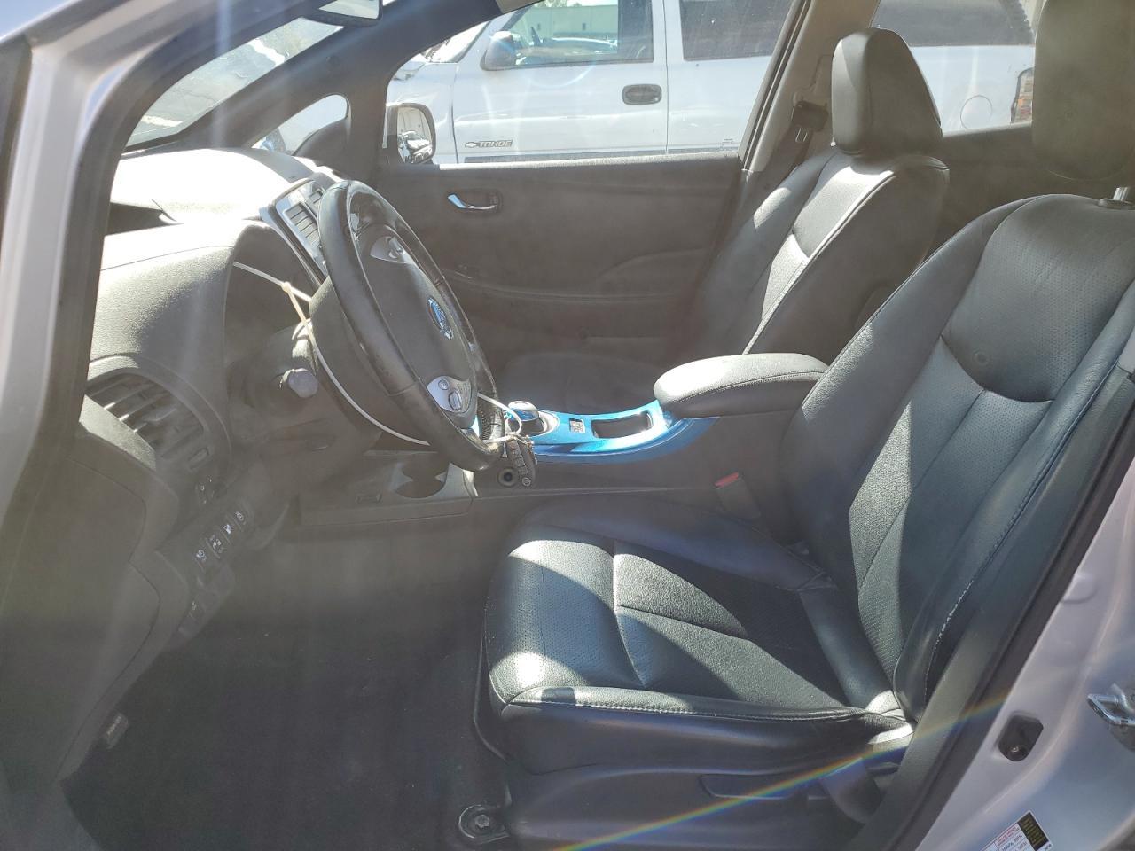 2013 Nissan Leaf S - Фото 7