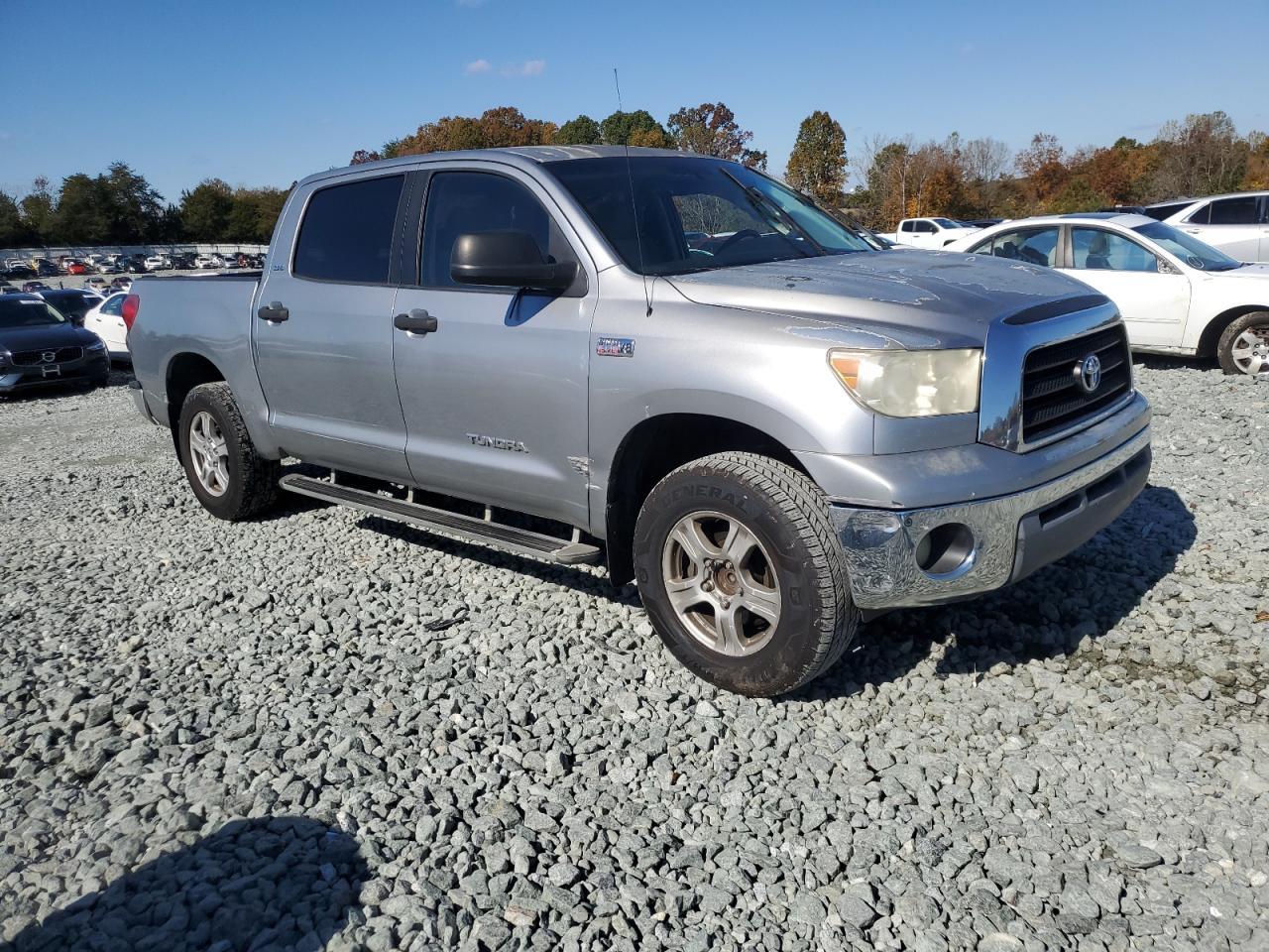 2008 Toyota Tundra Crewmax - Image 4