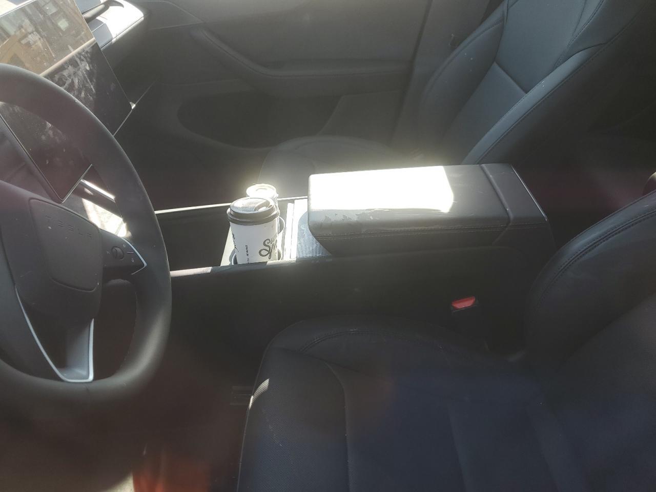 2026 Tesla Model Y - Фото 7