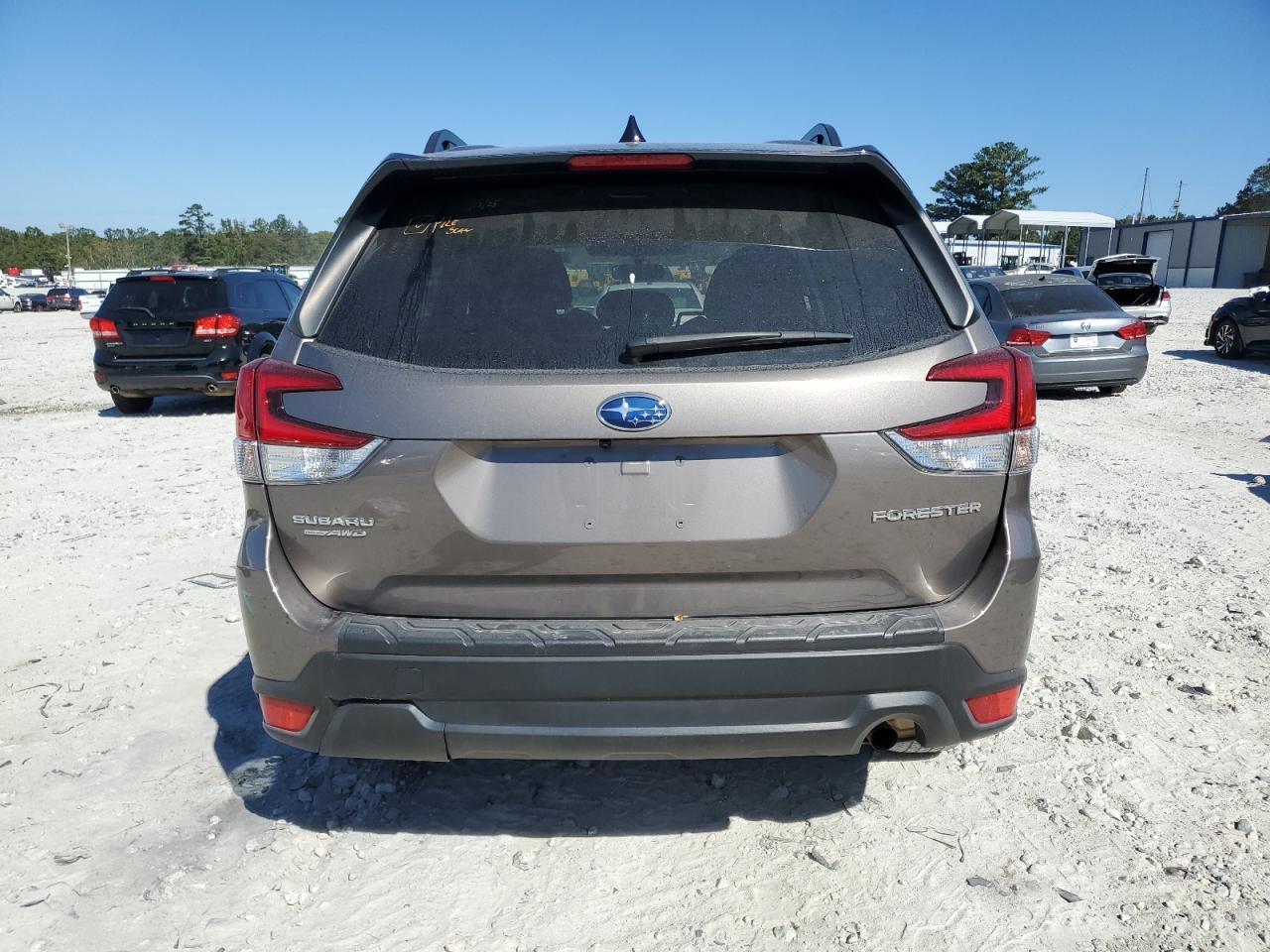 2024 Subaru Forester Premium - Image 6