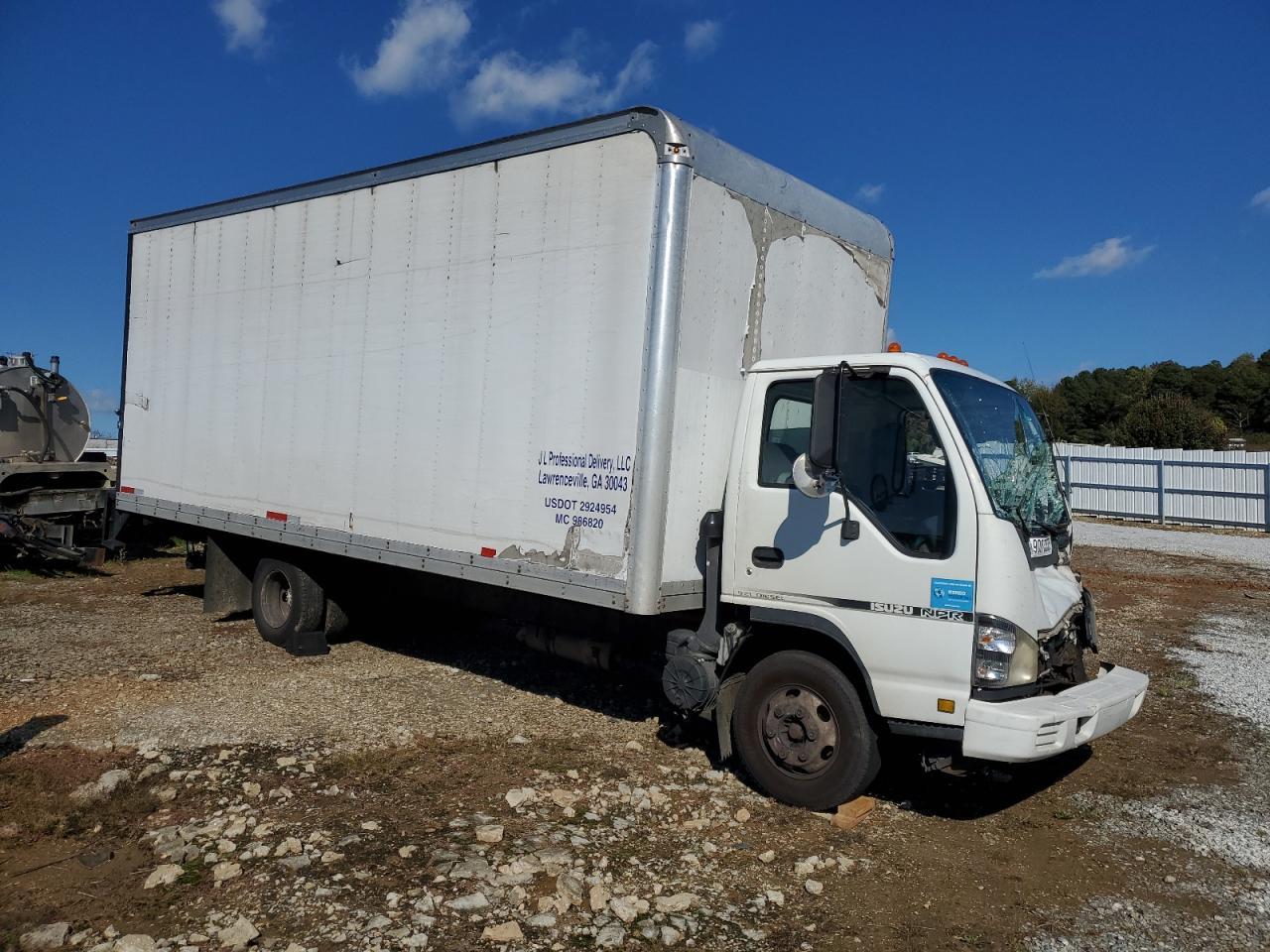 2006 Isuzu Npr Box Truck - Image 4