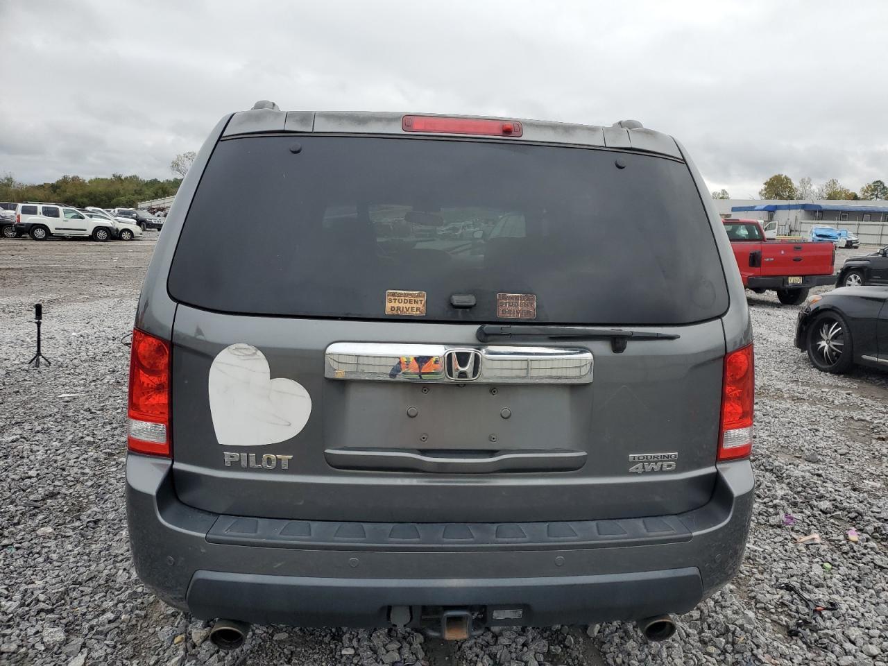 2010 Honda Pilot Touring - Image 6