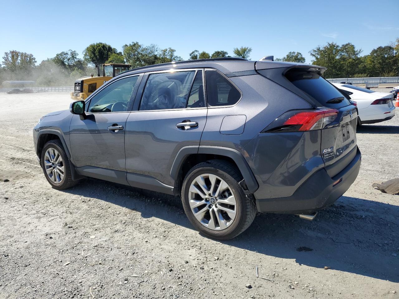 2019 Toyota Rav4 Xle Premium - Фото 2