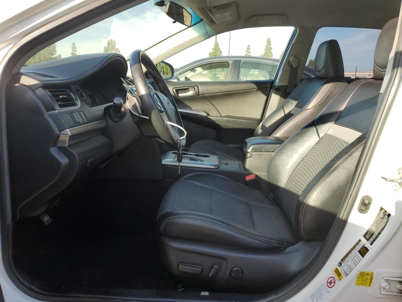 2014 Toyota Camry L - Фото 7