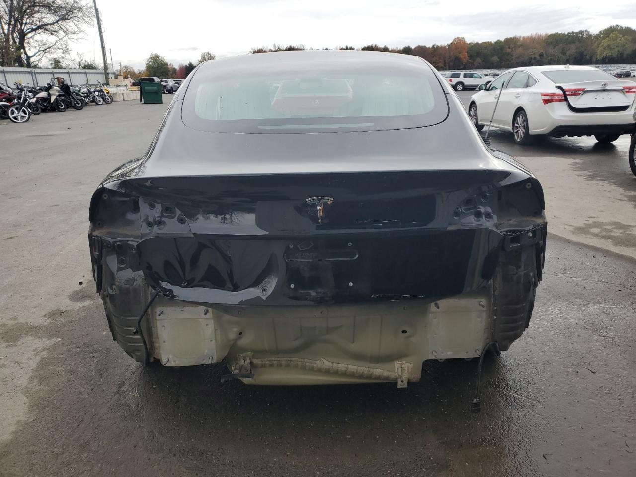 2018 Tesla Model 3 - Фото 6