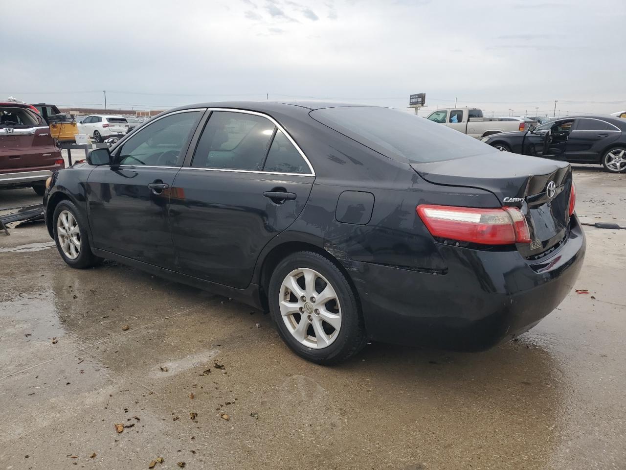 2007 Toyota Camry Le - Image 2